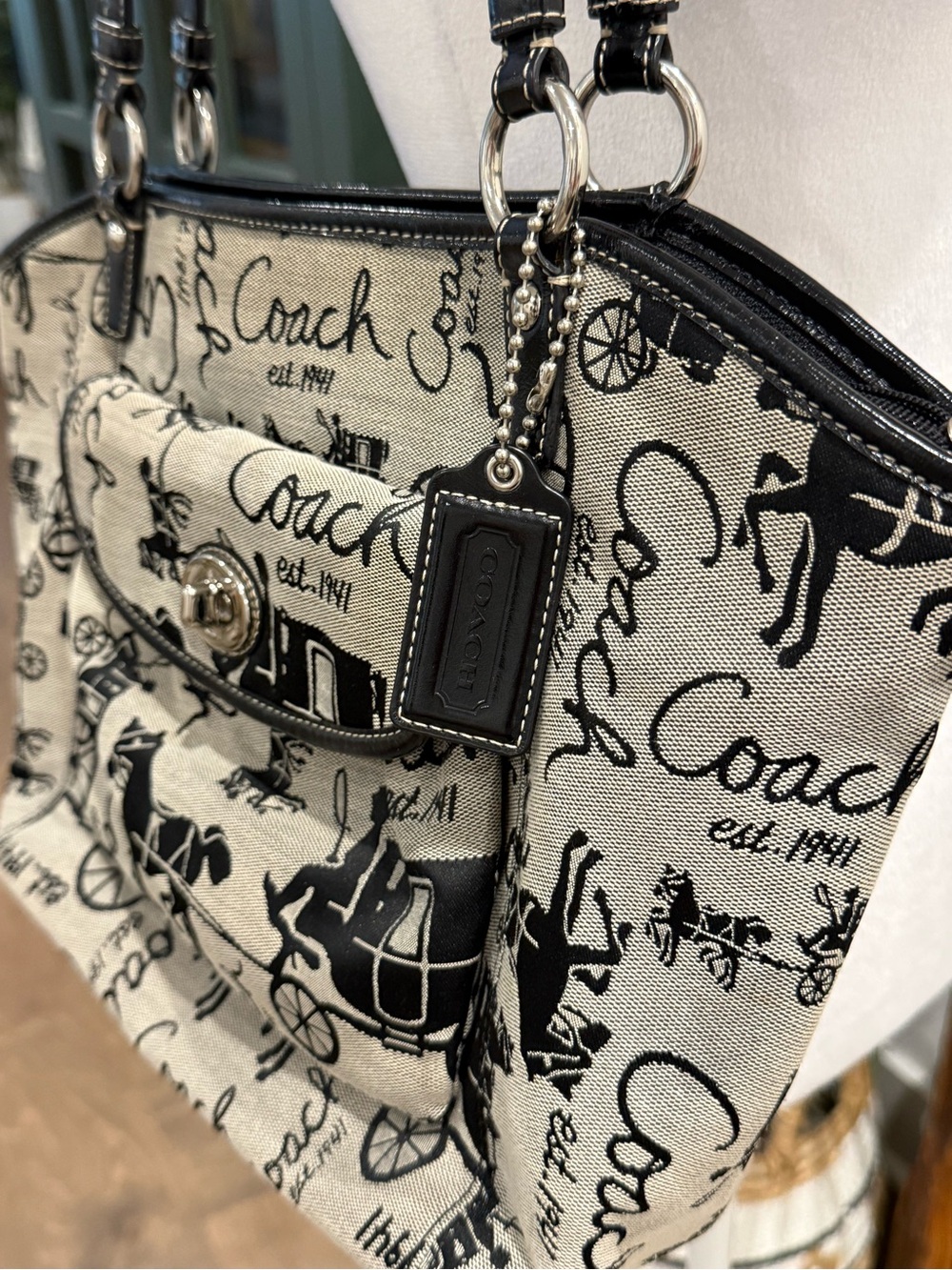 Vintage Coach Horse & Carriage Logo Canvas Leah Tote Shoulder Purse - Picture 12 of 16